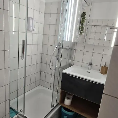 Messe, Monteure, Budget - Einfache Komfortable 2 Personen Wohnung Duisburg Exterior foto