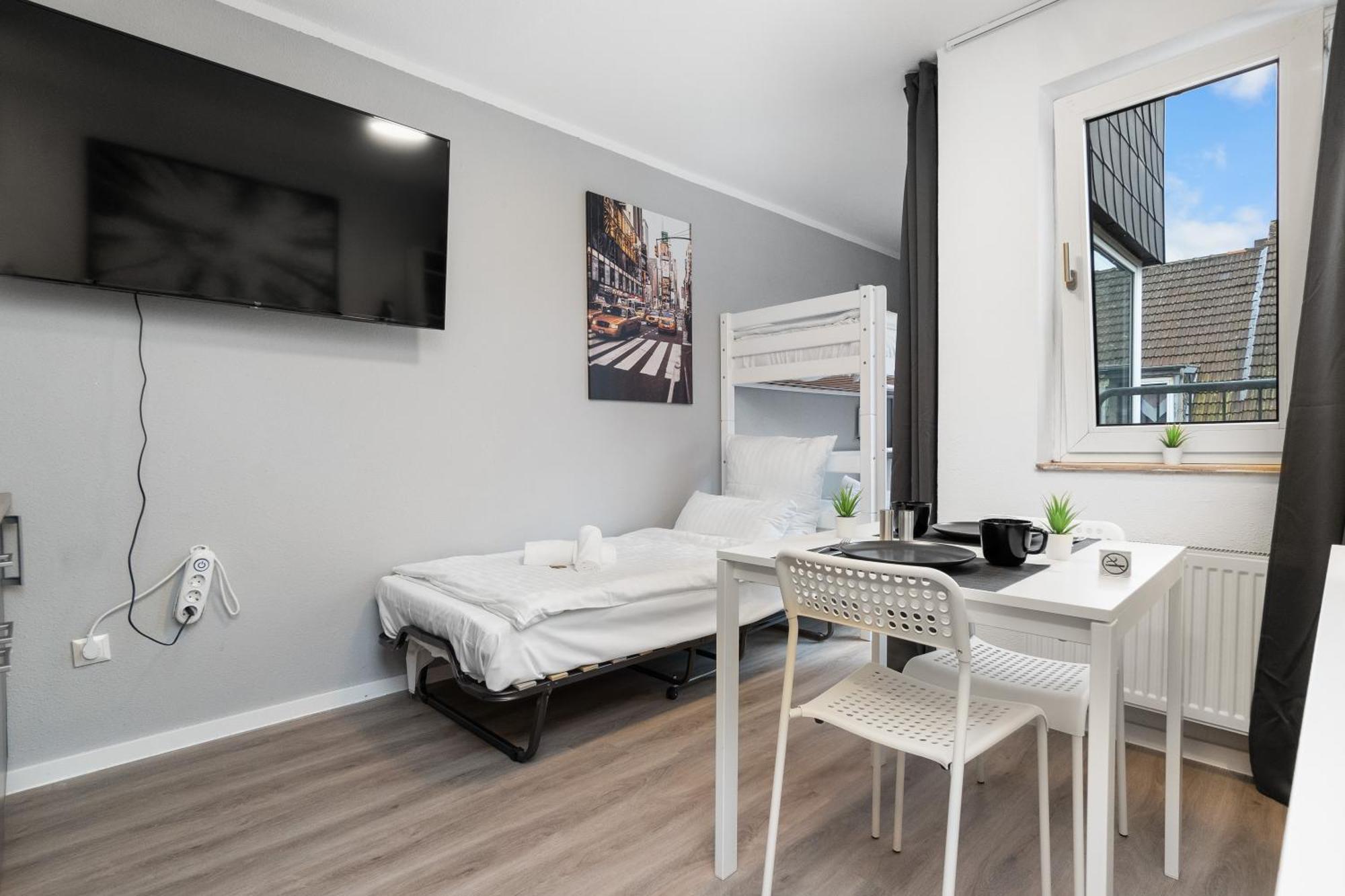 Apartment Messe, Monteure, Budget - Einfache Komfortable 2 Personen