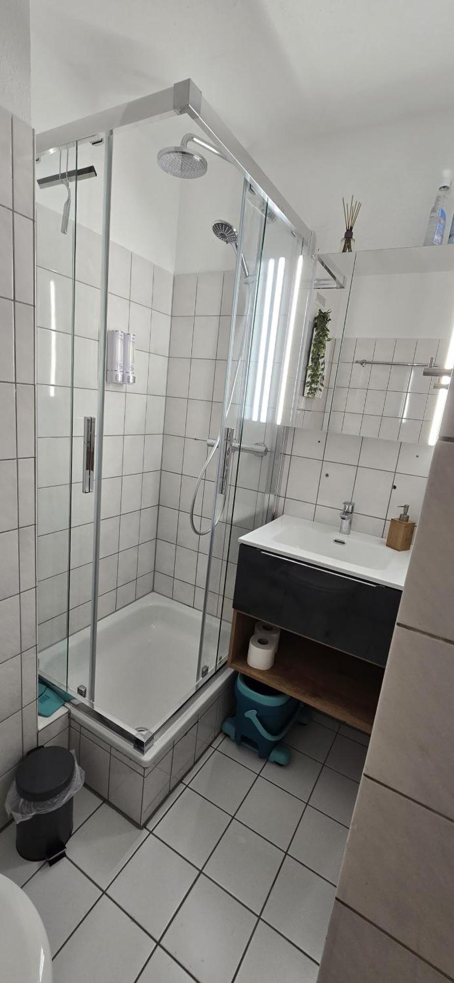Messe, Monteure, Budget - Einfache Komfortable 2 Personen Apartment